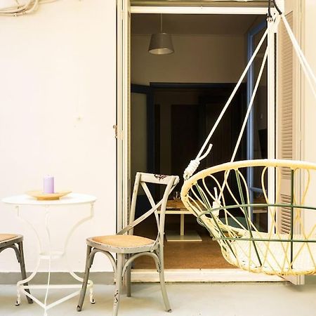 Downtown Apt With Garden In Plaka Apartment เอเธนส์ ภายนอก รูปภาพ