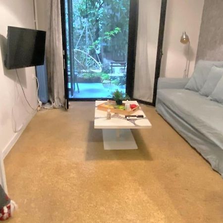 Downtown Apt With Garden In Plaka Apartment เอเธนส์ ภายนอก รูปภาพ