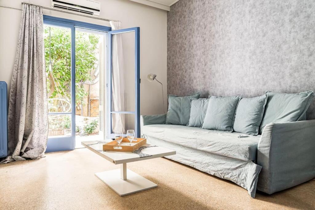 Downtown Apt With Garden In Plaka Apartment เอเธนส์ ภายนอก รูปภาพ